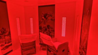 Aktívna haloterapia a terapia červeným svetlomKabínka Vitality